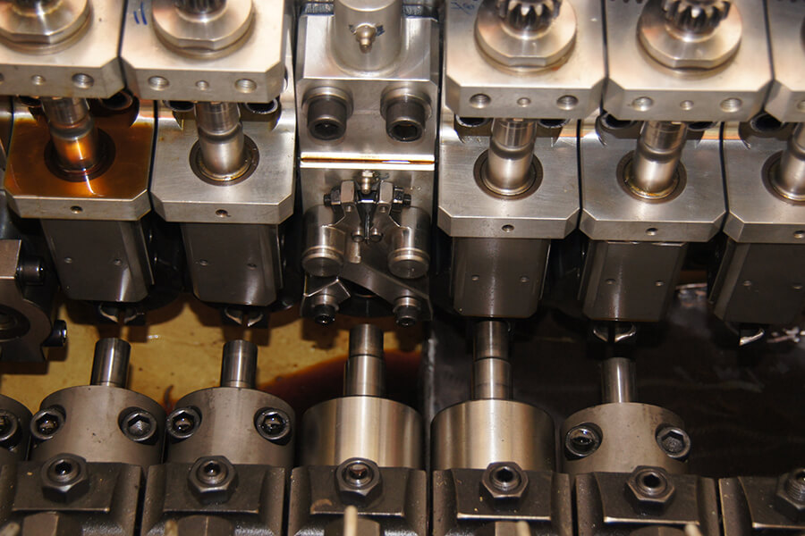 Universal clip: female clip automatic open